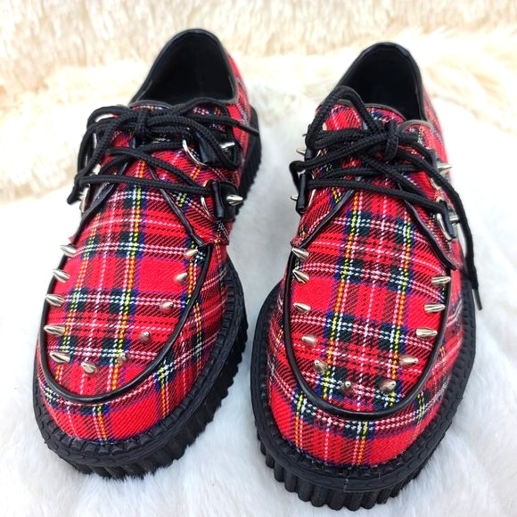 Demonia Red Plaid Platform Creeper w/ Cone Spikes - Picture 10 of 10